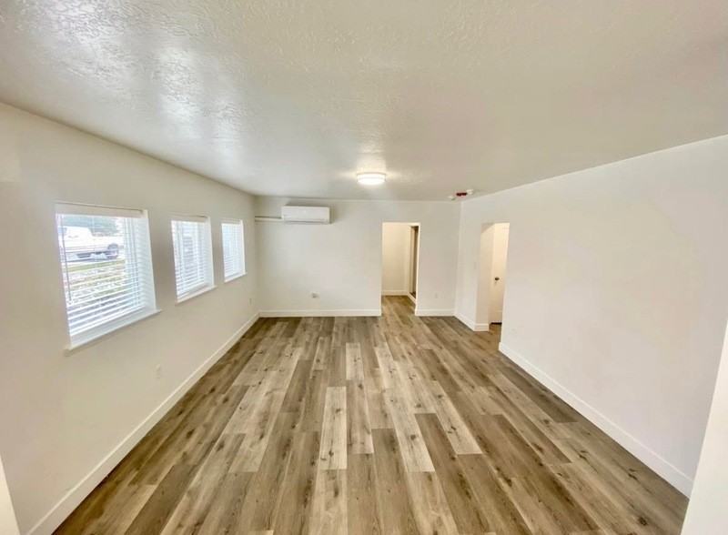295 Eastsouth - Photo 6 of 12