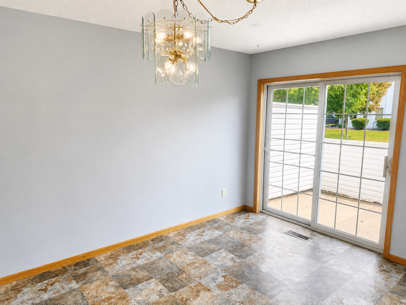 12658 43rd St Ne - Photo 4 of 17