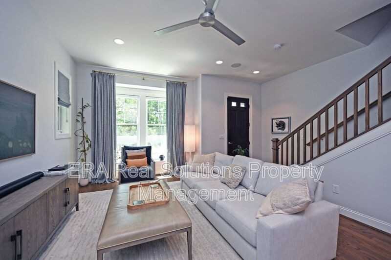 1620 Merrimac St - Photo 5 of 18