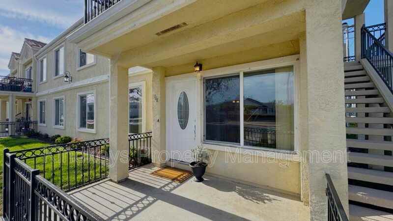 788 Florida St - Photo 2 of 12