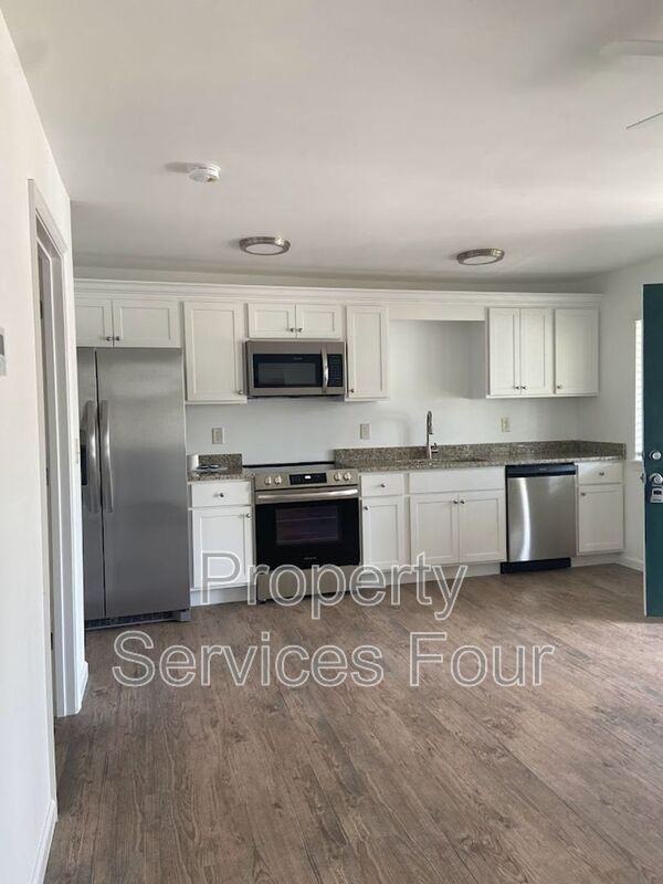 9611 Morwin St #11 - Photo 6 of 50
