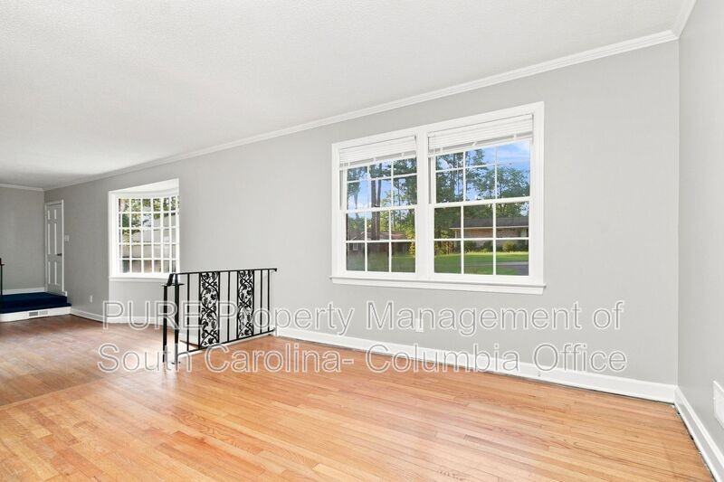 1727 Omarest Dr - Photo 5 of 18