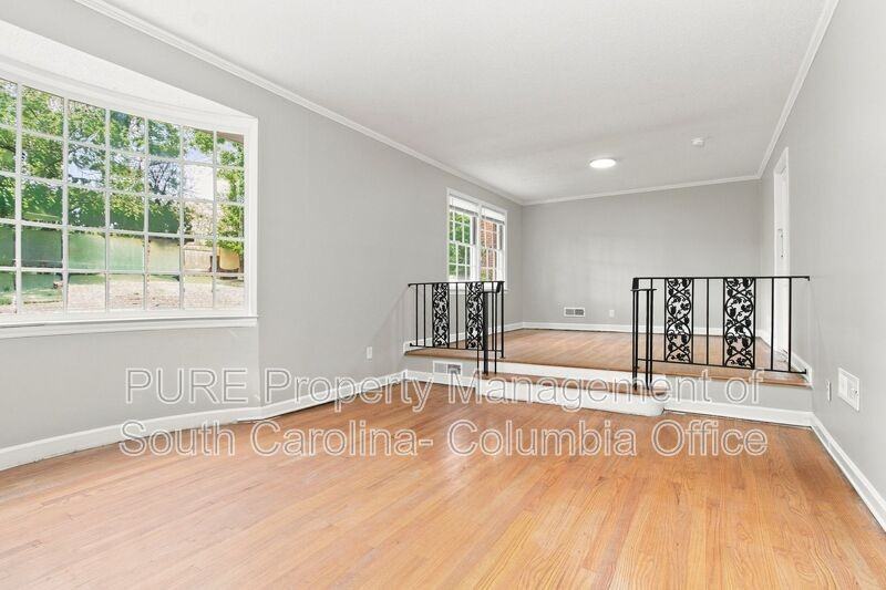 1727 Omarest Dr - Photo 6 of 18