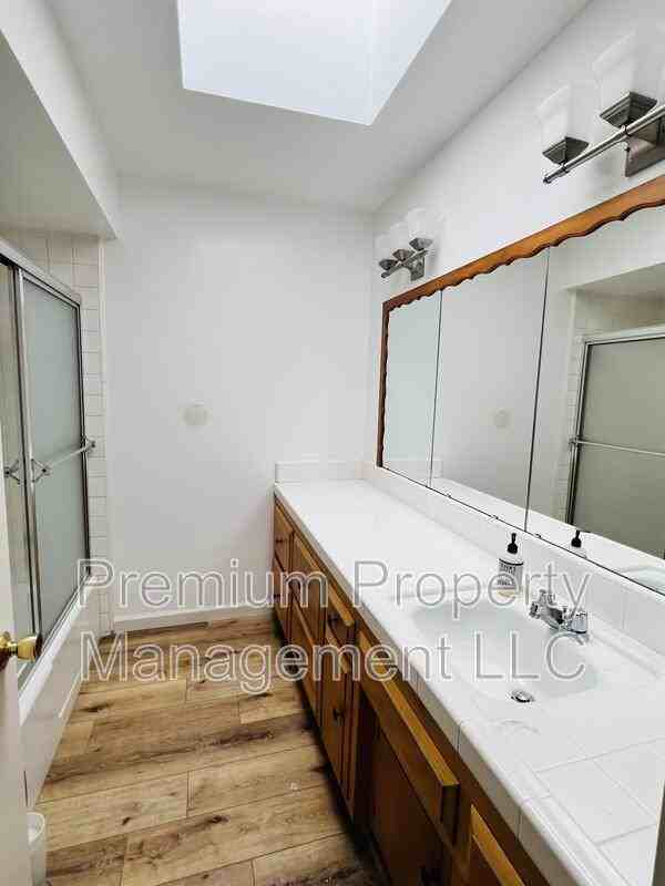6212 Friant Dr - Photo 2 of 14