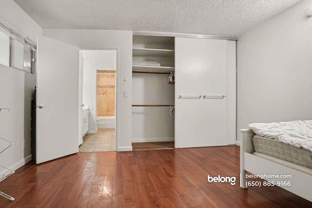 2700 Le Conte Ave #203 - Photo 2 of 14