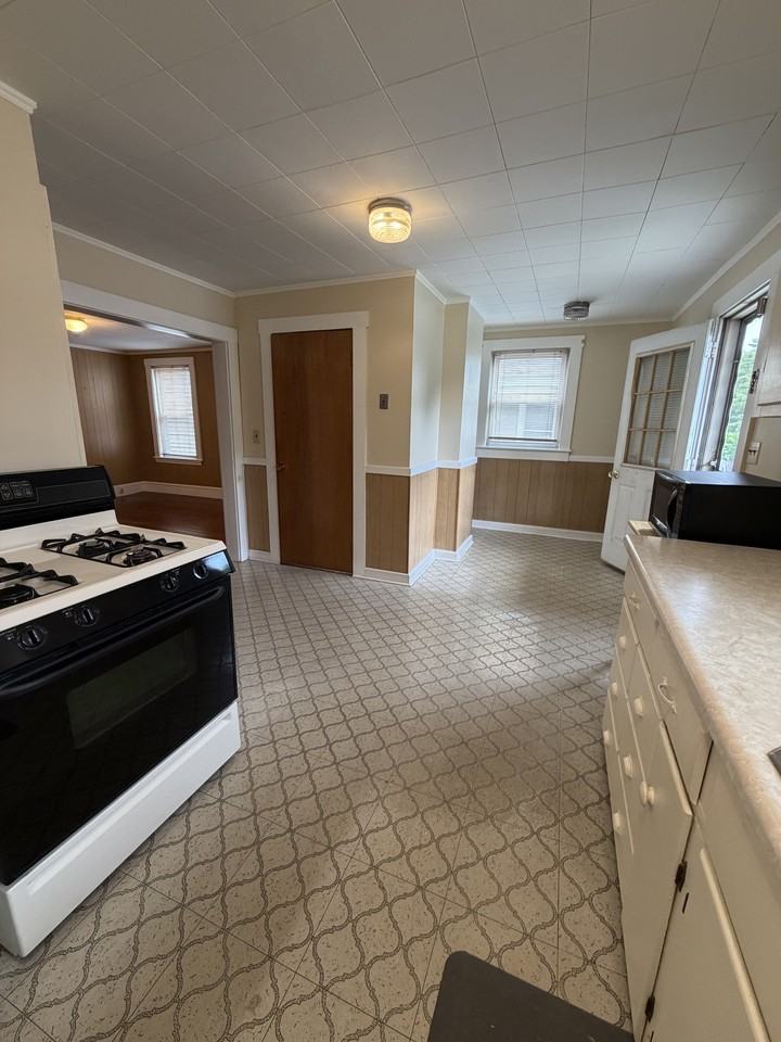 Loring Ave #1 - Photo 2 of 10