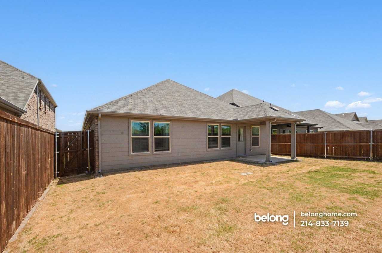 3505 Kingsview Dr - Photo 6 of 26