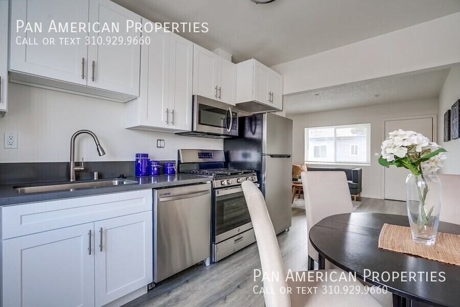 1074 E Market St - Photo 5 of 19
