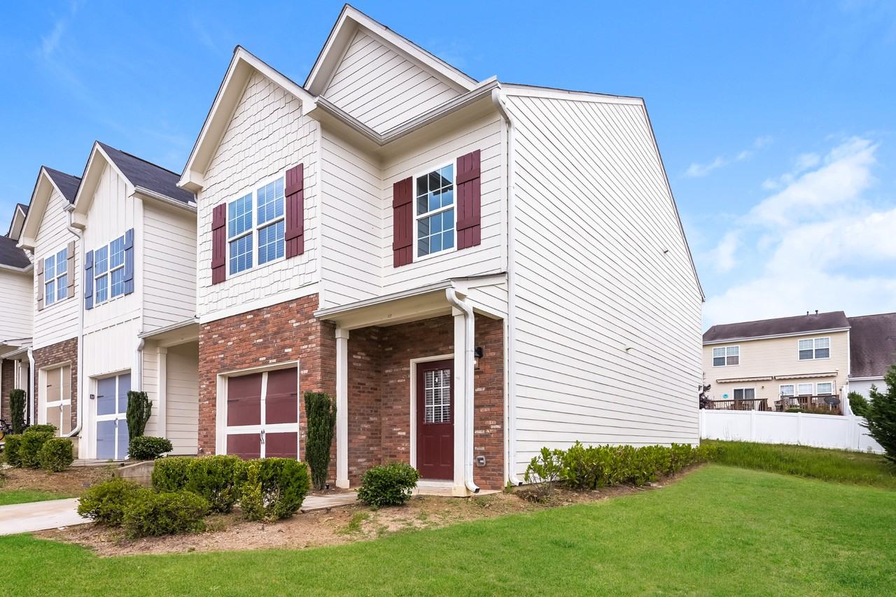 227 Riley Cir