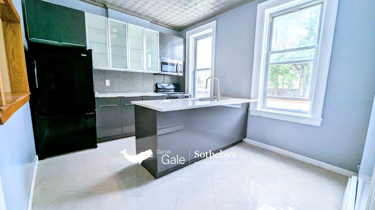 1215 31st Dr - Photo 5 of 11