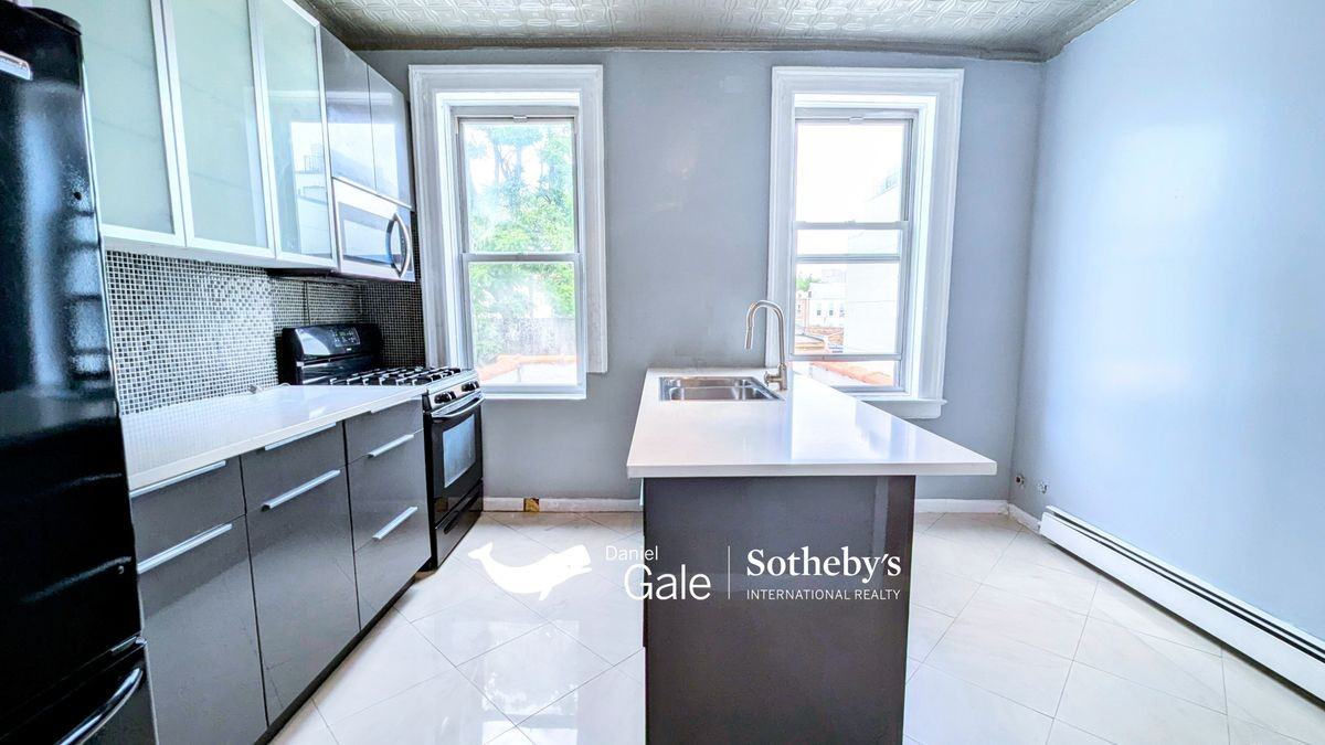 1215 31st Dr - Photo 6 of 11