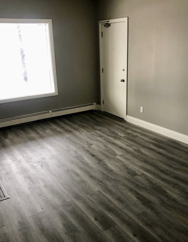 29 Balsam St #1 - Photo 2 of 5