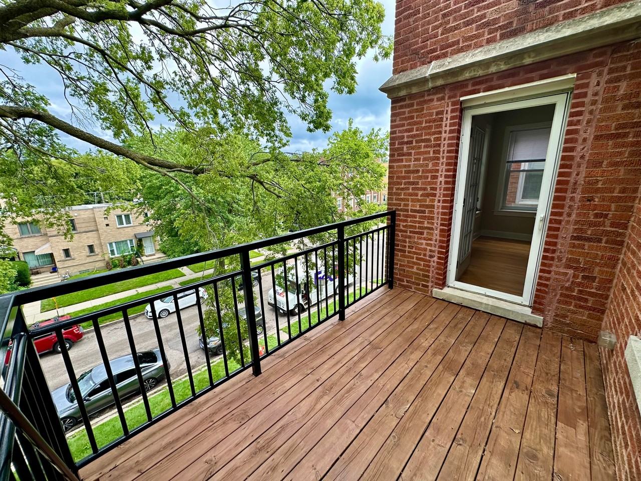 802 Brummel St #3rd - Photo 3 of 14