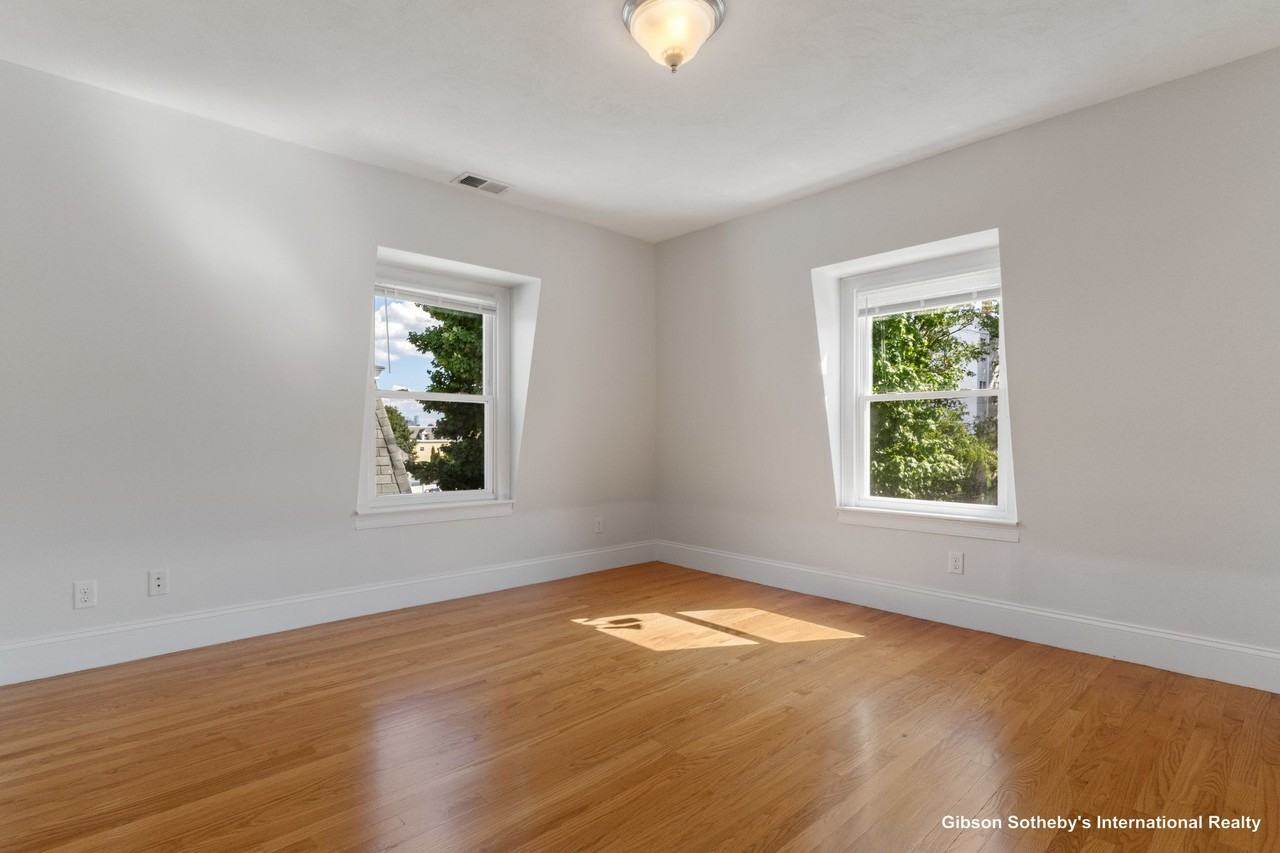 102 Jaques St #2 - Photo 5 of 15