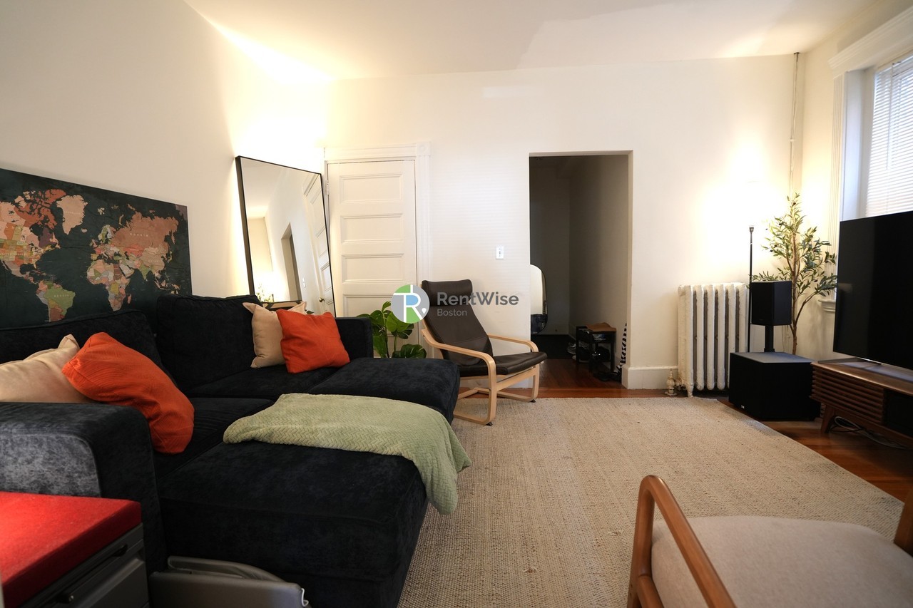 63 Brighton Ave #2 - Photo 3 of 10