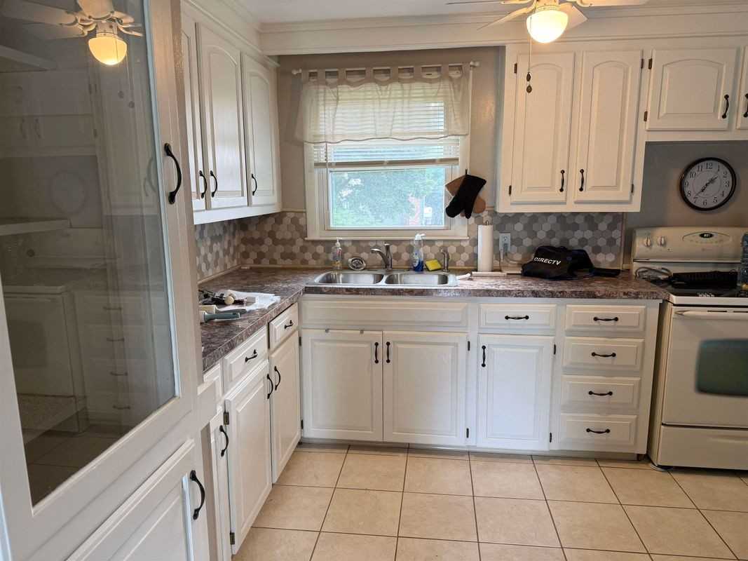 384 Huse Rd - Photo 2 of 16