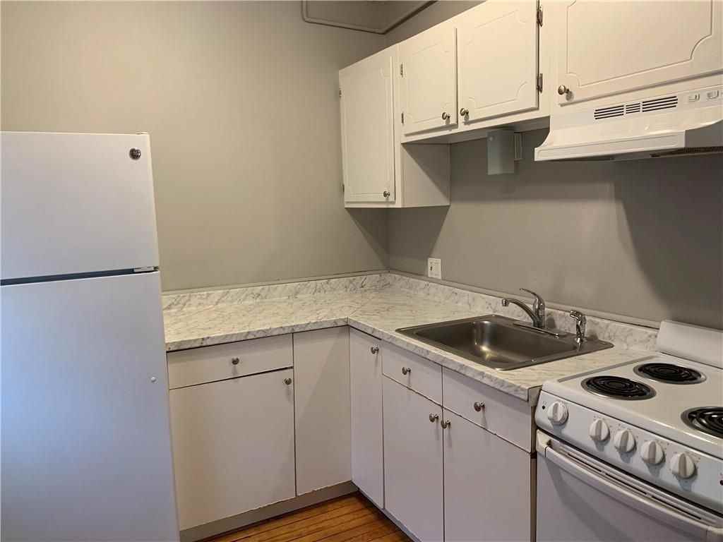 1314 Smith St - Photo 4 of 9