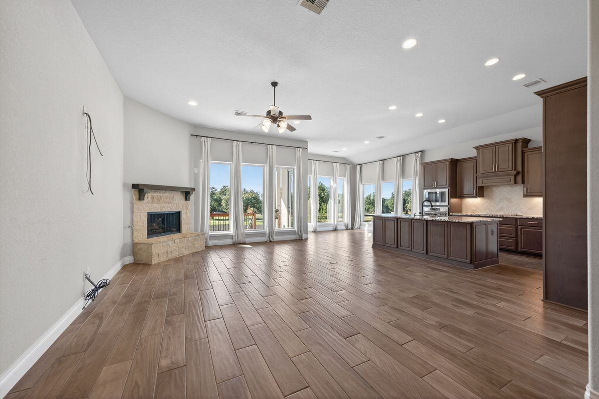 633 Vale Ct - Photo 7 of 36