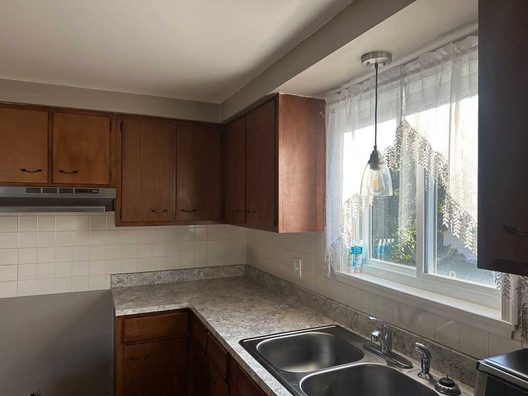 45 Lemans Dr - Photo 3 of 5