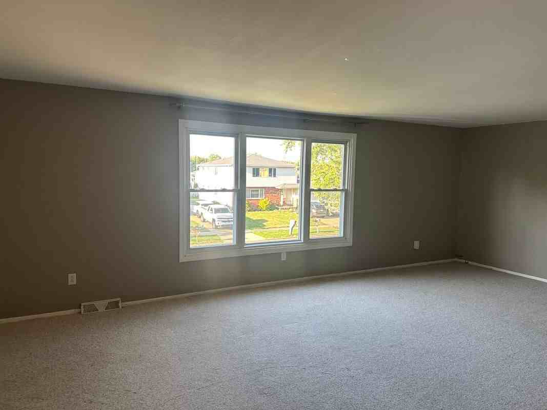 45 Lemans Dr - Photo 5 of 5