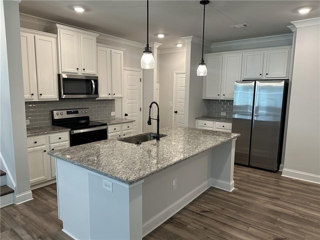 4553 Cypress Park Dr - Photo 2 of 12