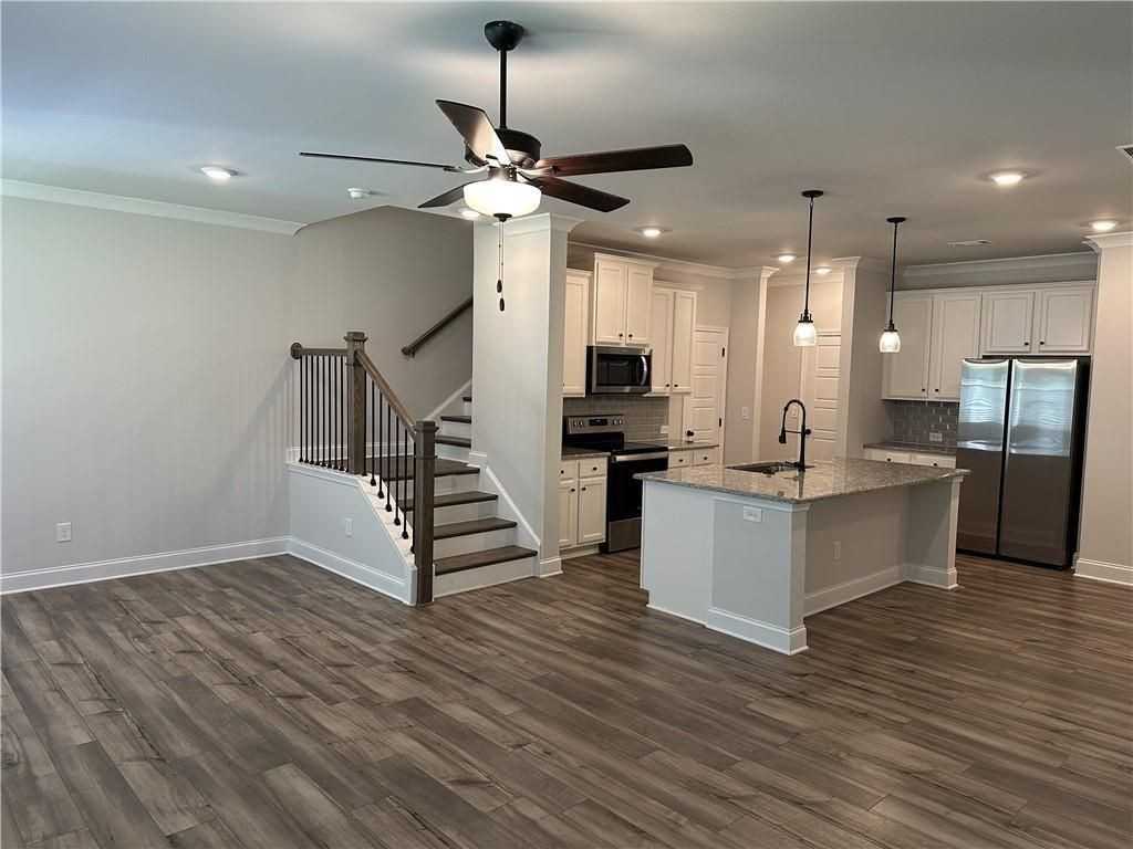 4553 Cypress Park Dr - Photo 3 of 12