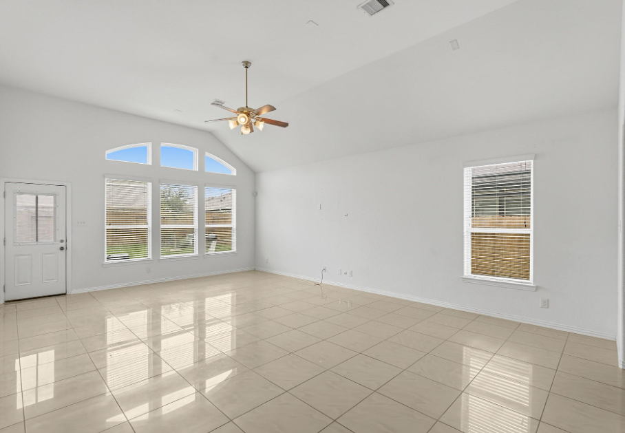 4703 Goldeneye Dr - Photo 3 of 10
