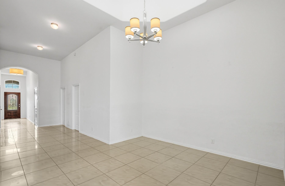 4703 Goldeneye Dr - Photo 5 of 10