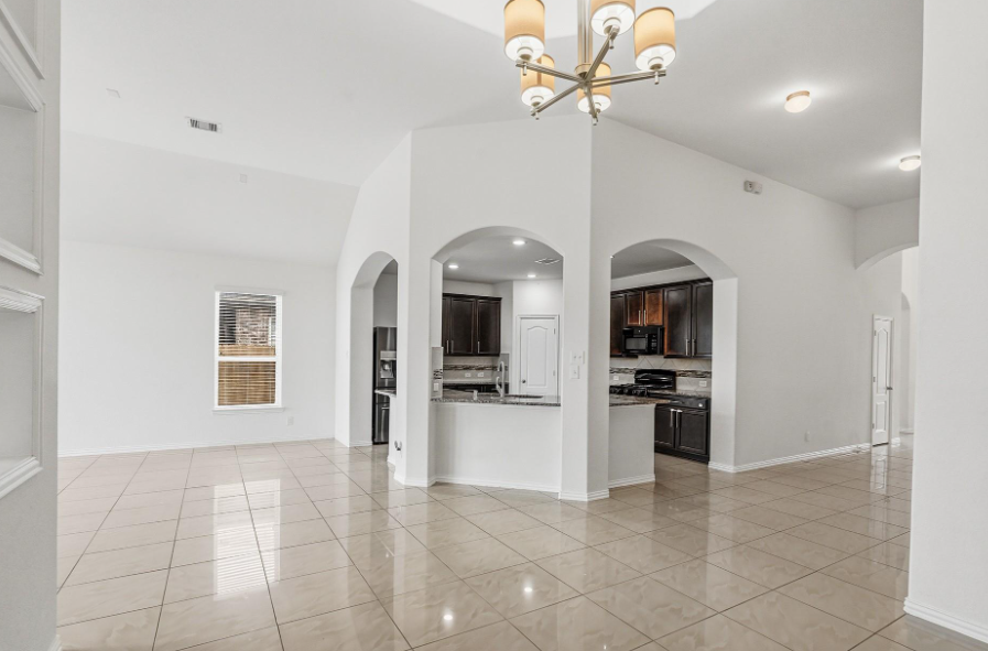 4703 Goldeneye Dr - Photo 7 of 10