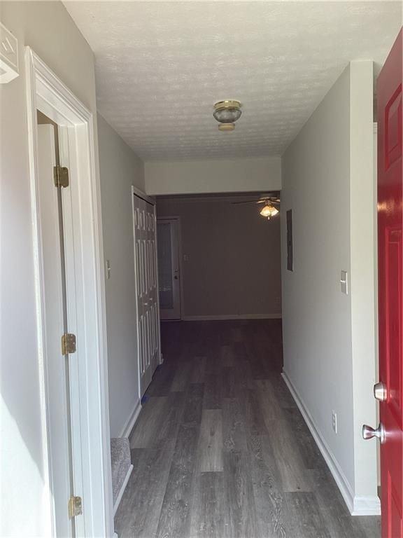 4260 Maple Valley Dr - Photo 2 of 21