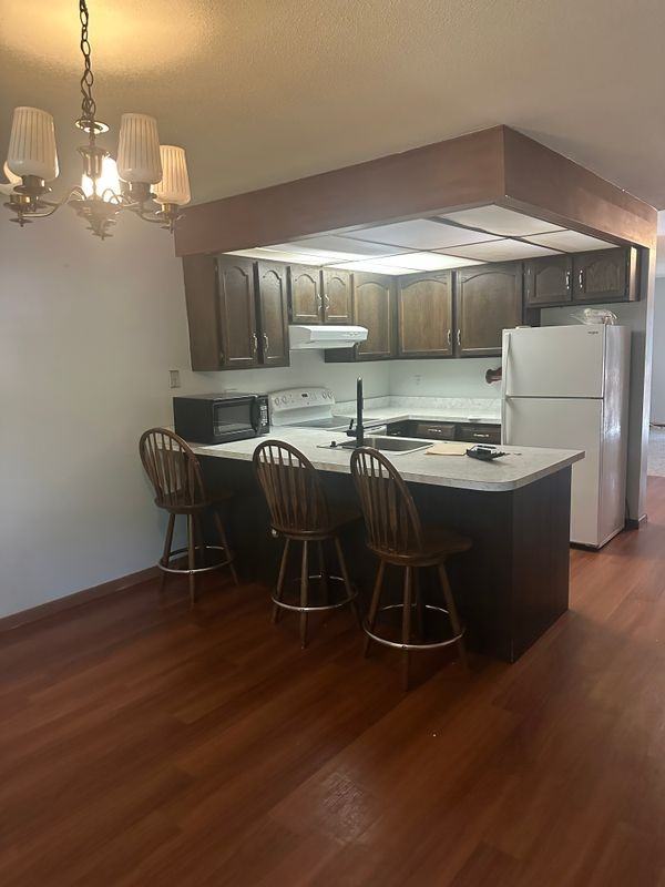 225 Edgemoor Rd - Photo 7 of 13