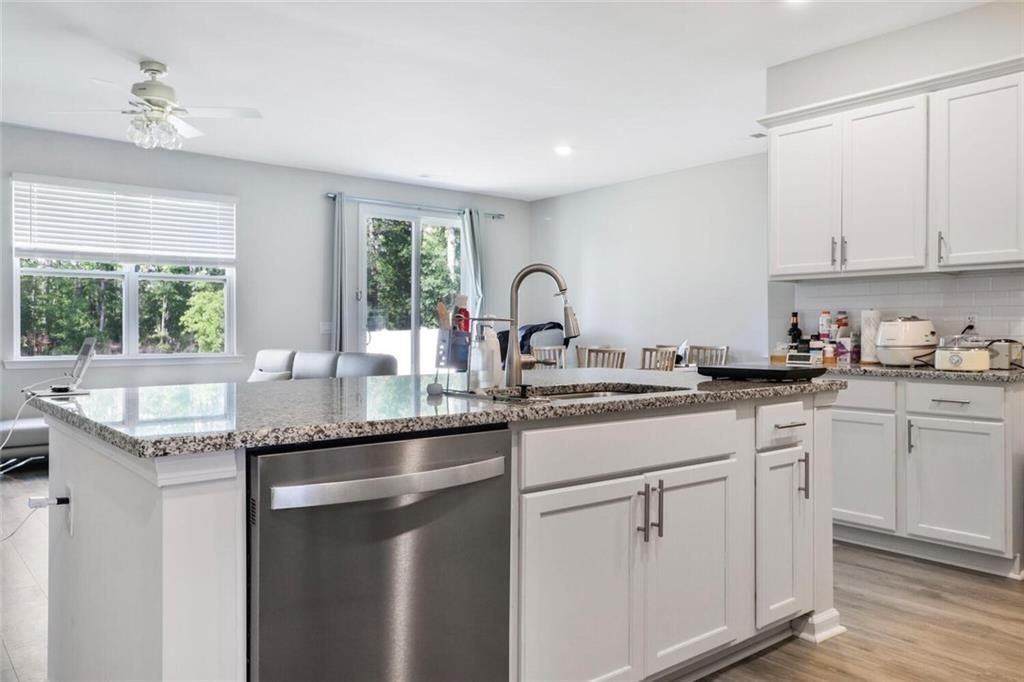 301 Merganser Dr - Photo 6 of 20