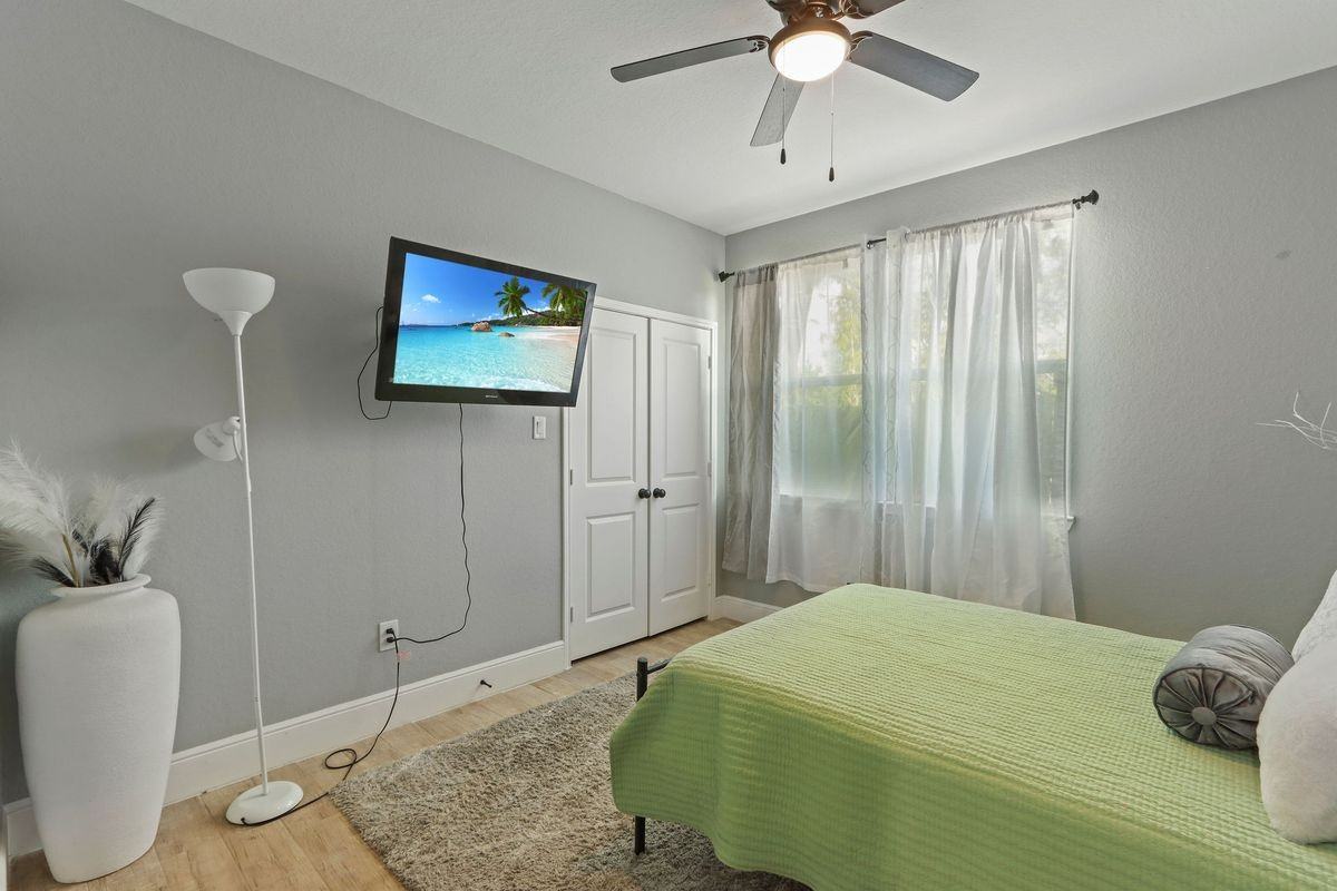 5607 Bacher St ##B - Photo 5 of 20
