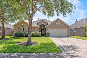 featured image of 119 Emerald Loch Ln