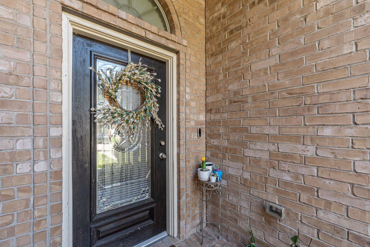 119 Emerald Loch Ln - Photo 2 of 47