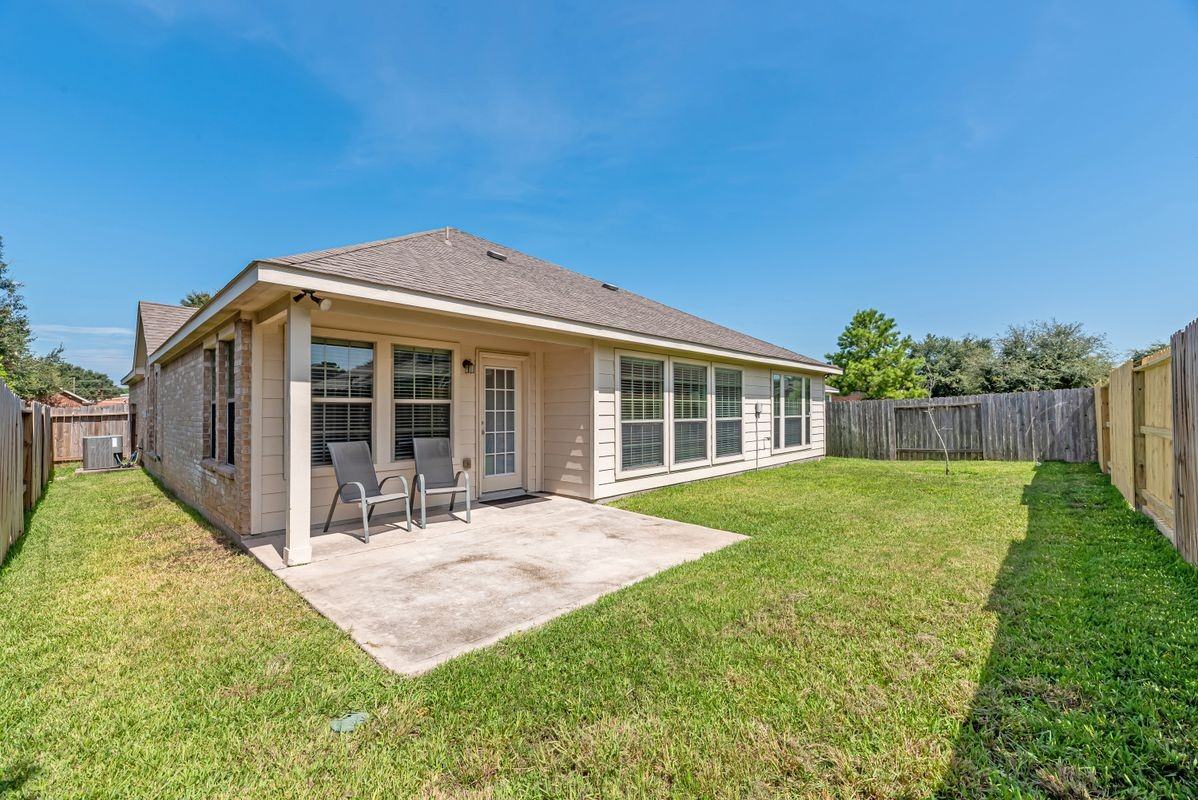 119 Emerald Loch Ln - Photo 3 of 47