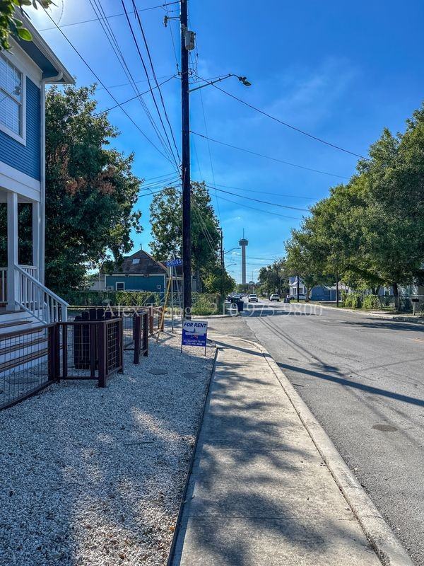 802 Montana St - Photo 2 of 16
