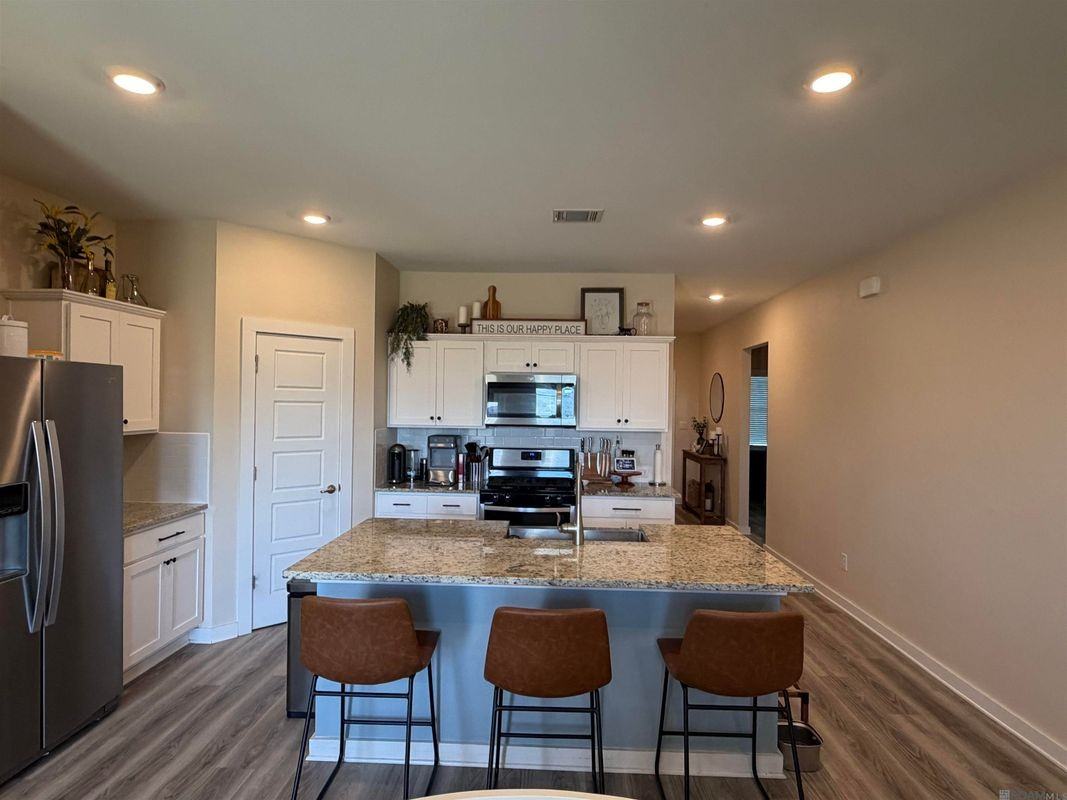 12850 Silverbell Ave - Photo 5 of 15