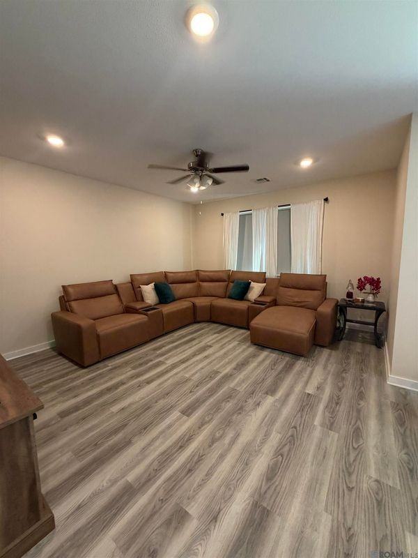 12850 Silverbell Ave - Photo 7 of 15