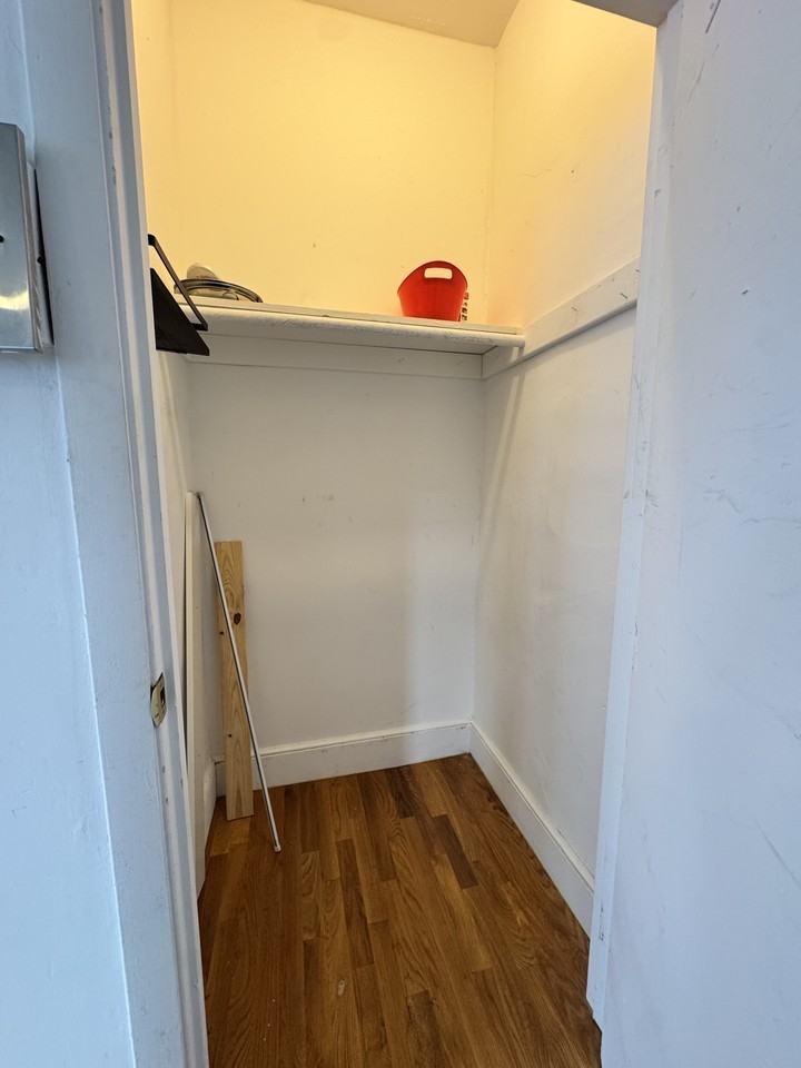 Ellsworth Ave #43 - Photo 4 of 8