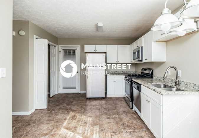 200 Princeton Way - Photo 5 of 15