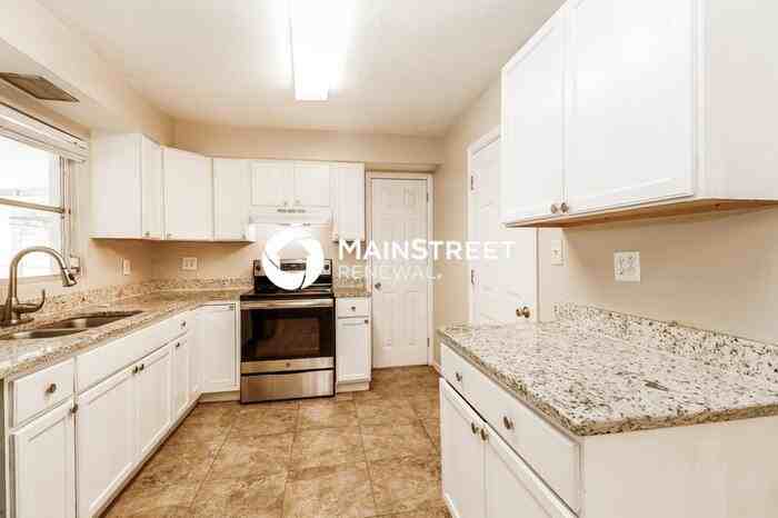 7310 Star Dust Dr - Photo 5 of 15