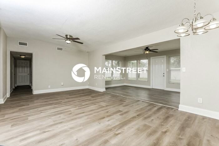 5415 Alloway St - Photo 3 of 16