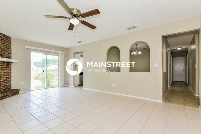 839 Cinnamon Dr - Photo 3 of 16