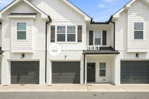 featured image of 166 Noble Park Pvt Cir