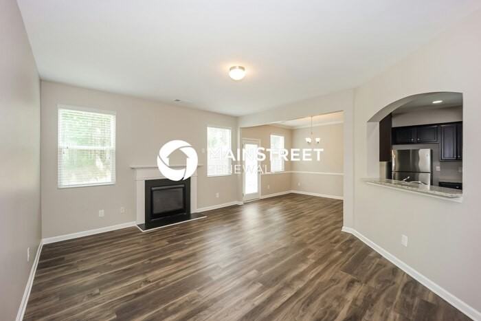 86 Harrison Dr - Photo 4 of 17