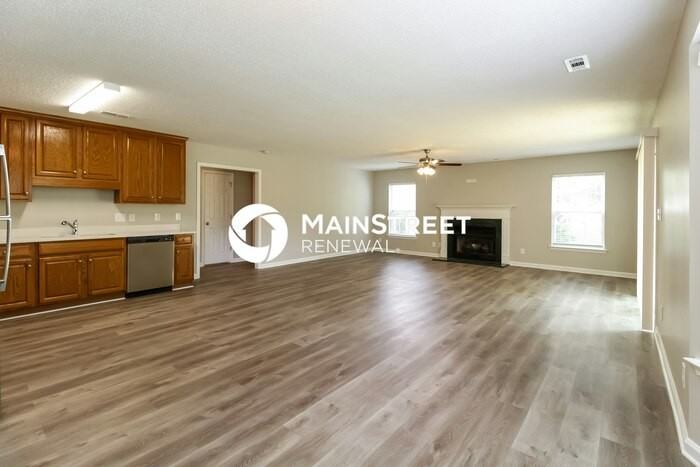 4300 Marchwood Dr - Photo 3 of 16