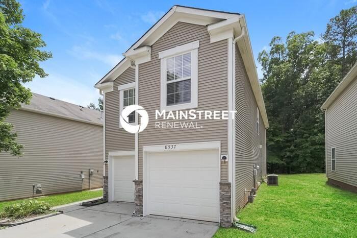 8537 Panglemont Dr - Photo 4 of 17
