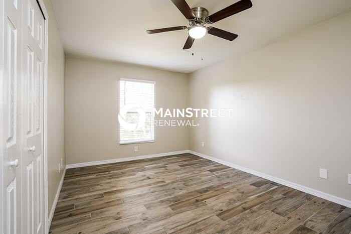 1124 Ne 32nd Ln - Photo 7 of 16