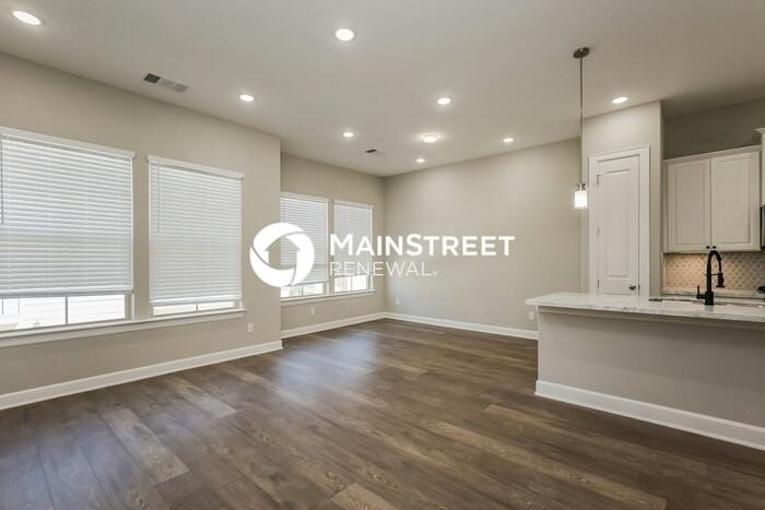 5111 Pine Reach Dr - Photo 4 of 17